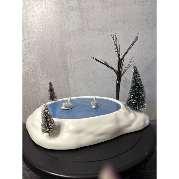 Dept 56 Swan Pond antimated - Picture 4 of 5